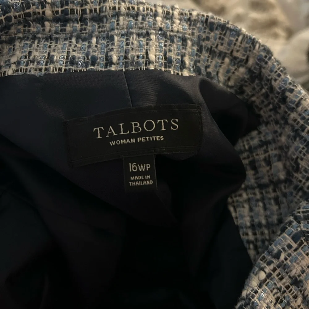 NWOT TALBOTS Navy & White Tweed Blazer, 2Pkts, 3 Buttons w/Detailed Buttons - Picture 7 of 14